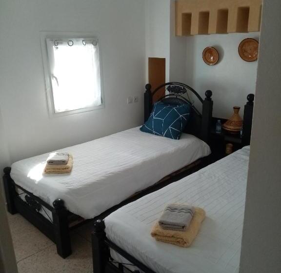 اتاق استاندارد, Janna D Ifni