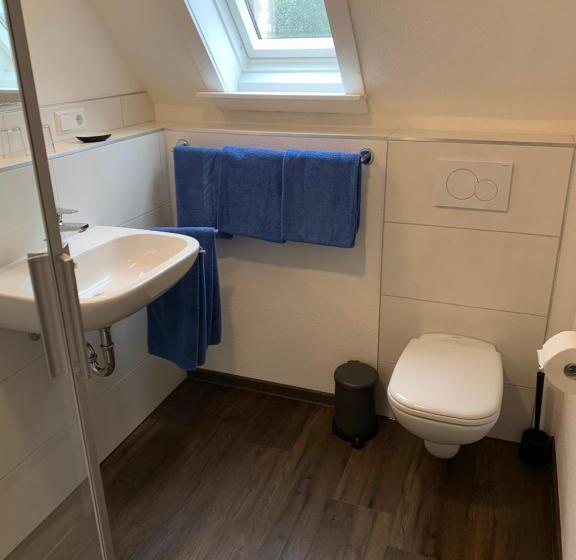 Quarto Estandar, Pension Deckenpfronn