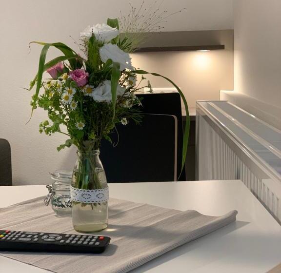 Suíte, Pension Deckenpfronn