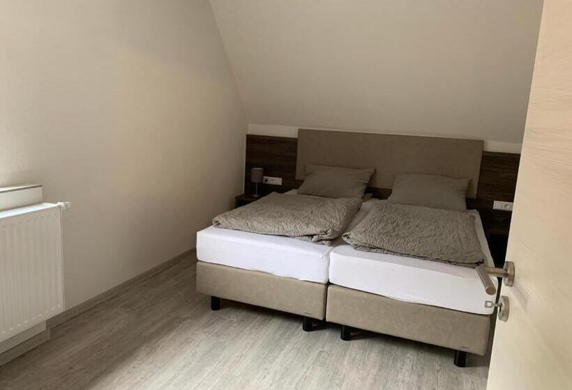 Suíte, Pension Deckenpfronn