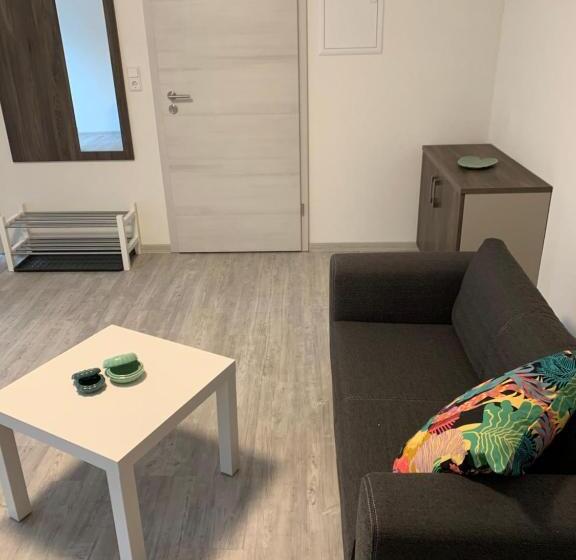 Suíte, Pension Deckenpfronn