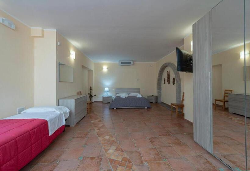 标准三人间, Air B&b Pleasant Moments