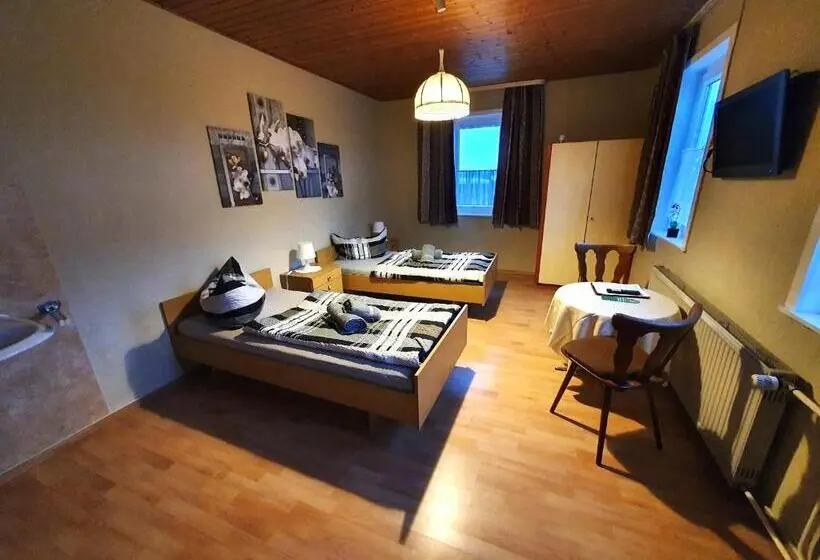 バス共有のスタンダードルーム, Gästehaus Weißes Lamm   Monteurzimmer