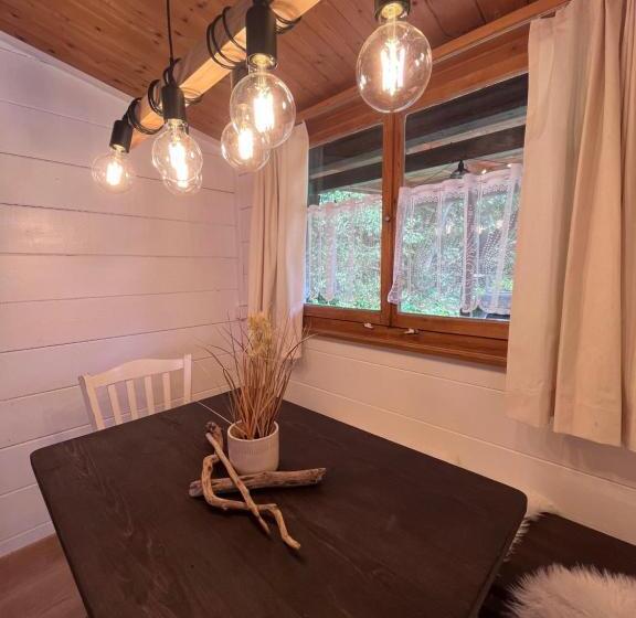 بانگلوی استاندارد, Campingplatz Mittagsspitze