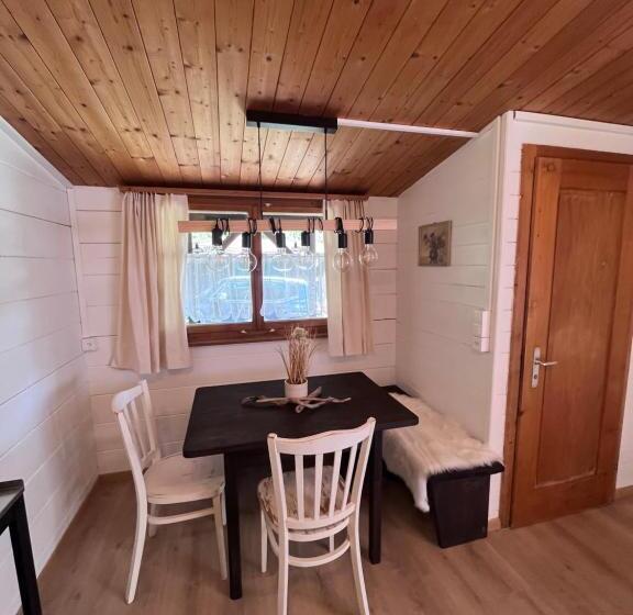 بانگلوی استاندارد, Campingplatz Mittagsspitze