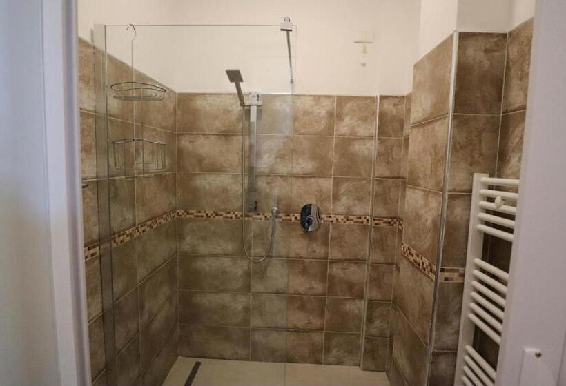 ドゥプレックスルーム, Agriturismo Monteroseo