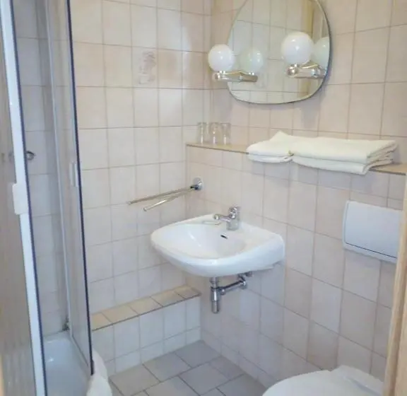 スタンダードルーム, Cafe Zur Talsperre