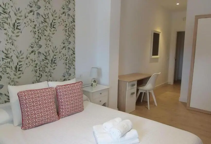 اتاق استاندارد, Hostal Restaurante Benalup Golf