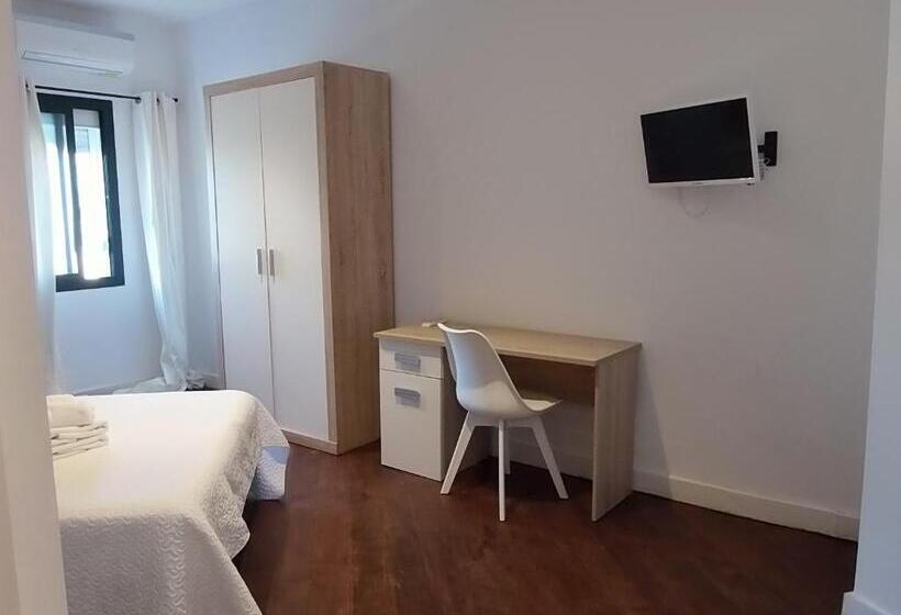 适合残疾人使用的标准间, Hostal Restaurante Benalup Golf