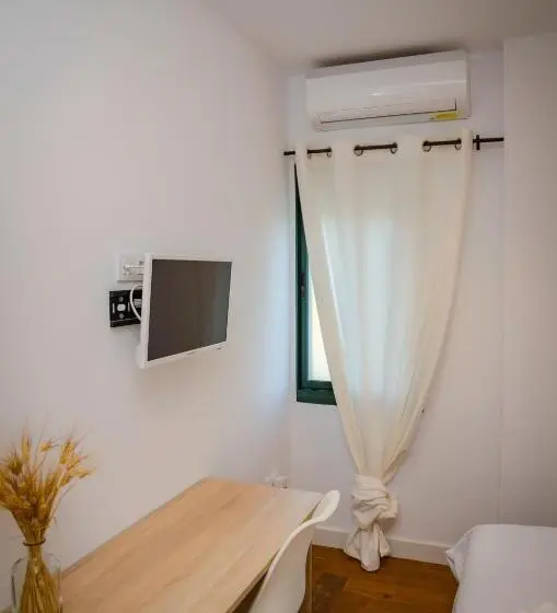 اتاق استاندارد چهار تخته, Hostal Restaurante Benalup Golf
