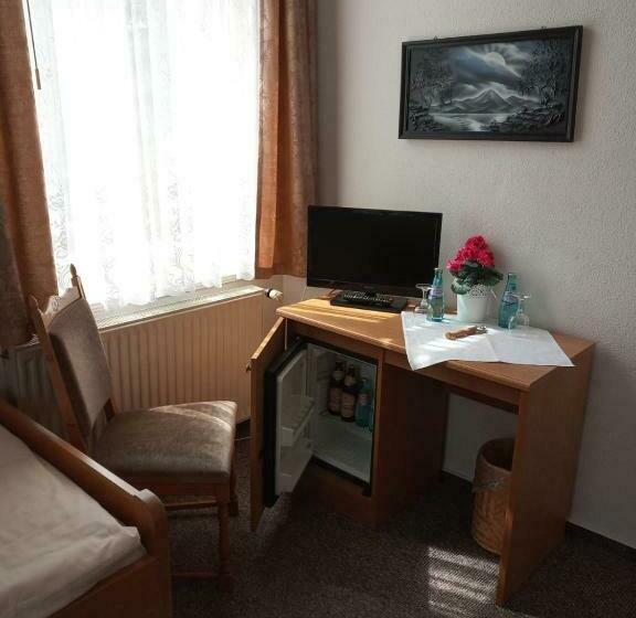 Quarto Estandar Individual, Cafe Zur Talsperre