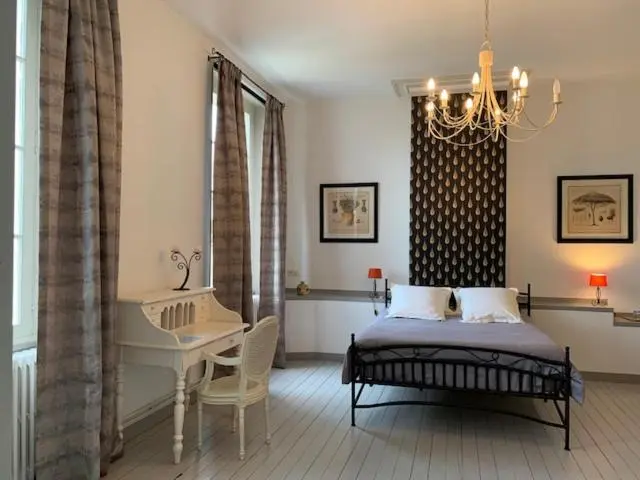 ファミリールーム, Domaine De La Hure