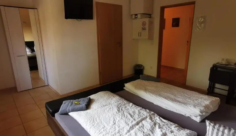 اتاق استاندارد, Pension Hochheimer Schlösschen