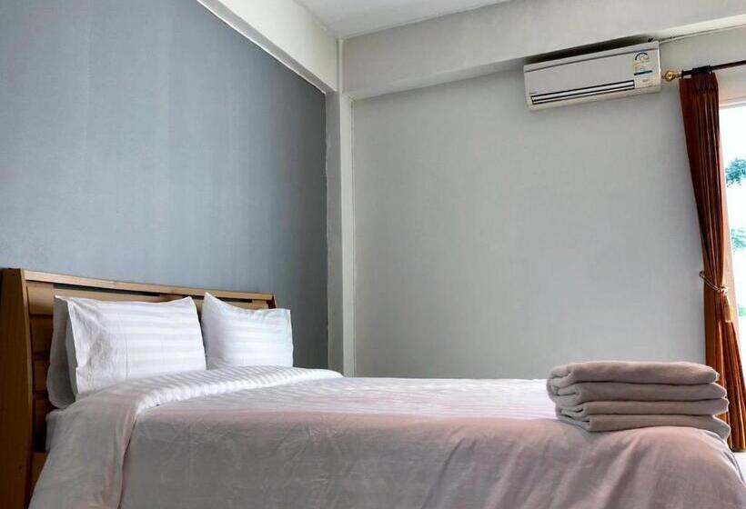 חדר סטנדרט, Uh Hostel