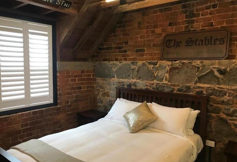 Номер Стандарт, The Stables Dunedin