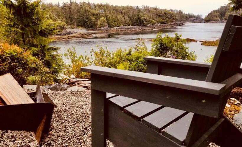 חדר סופריור, 378 Marine Drive