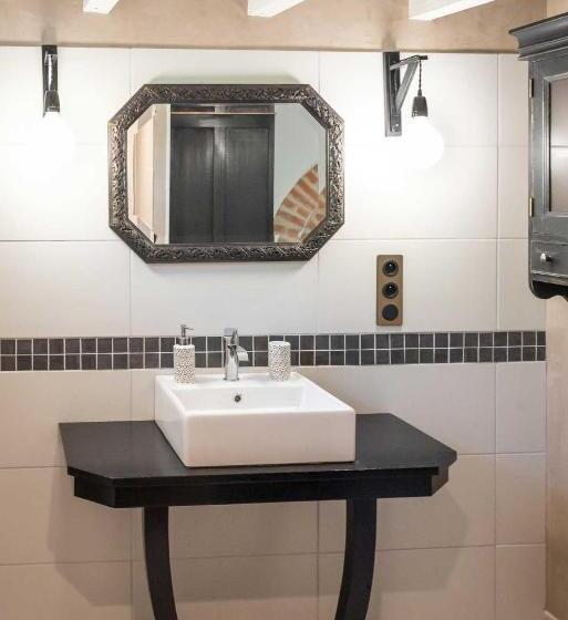 Standard room with outdoor bath, Au Mas De Garet   Chambre D Hotes De Charme