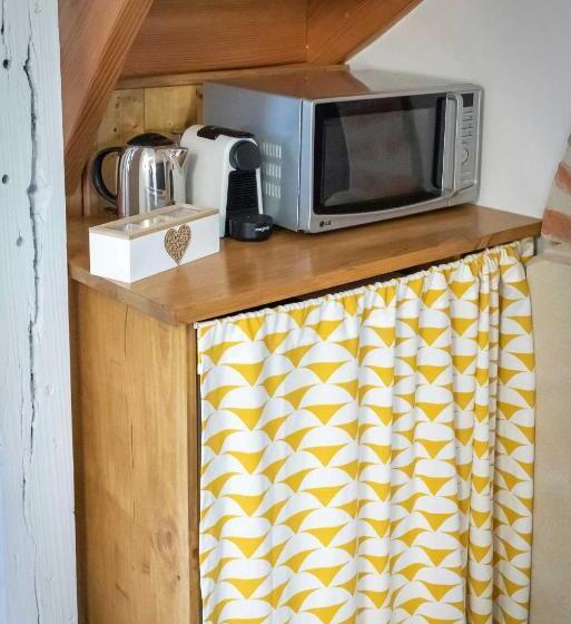 Standard room with outdoor bath, Au Mas De Garet   Chambre D Hotes De Charme