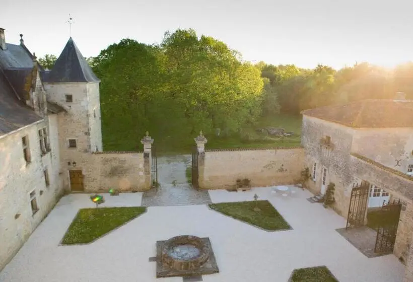 デラックスルーム, Château De Bois Charmant