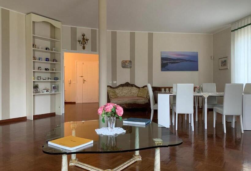 Deluxe Trippelrum, Villa Mase