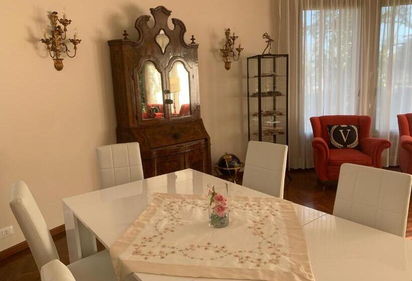 Standard Trippelrum, Villa Mase