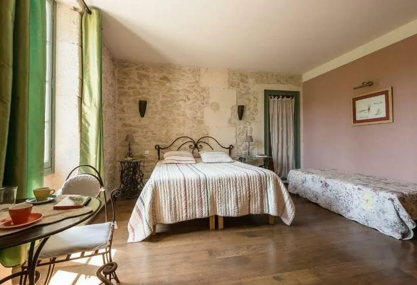 プールビュースタンダードルーム, Hôtel Mas Vidau Porte Des Alpilles