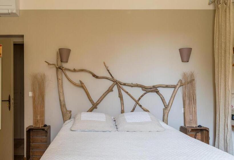 스탠다드 룸 킹사이즈 침대, Hôtel Mas Vidau Porte Des Alpilles