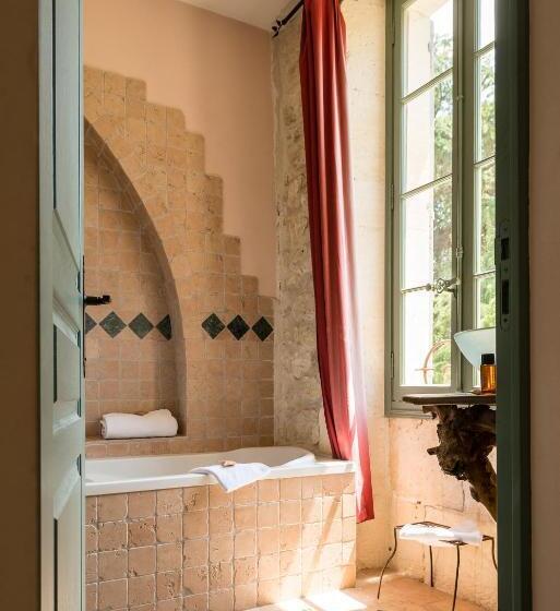 Номер Стандарт Вид на Бассейн, Hôtel Mas Vidau Porte Des Alpilles