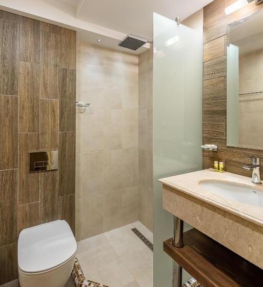 חדר סטנדרט, Mobi Dick Family