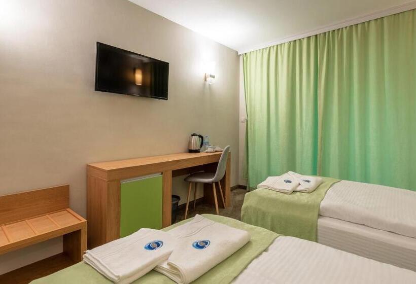 חדר סטנדרט, Mobi Dick Family