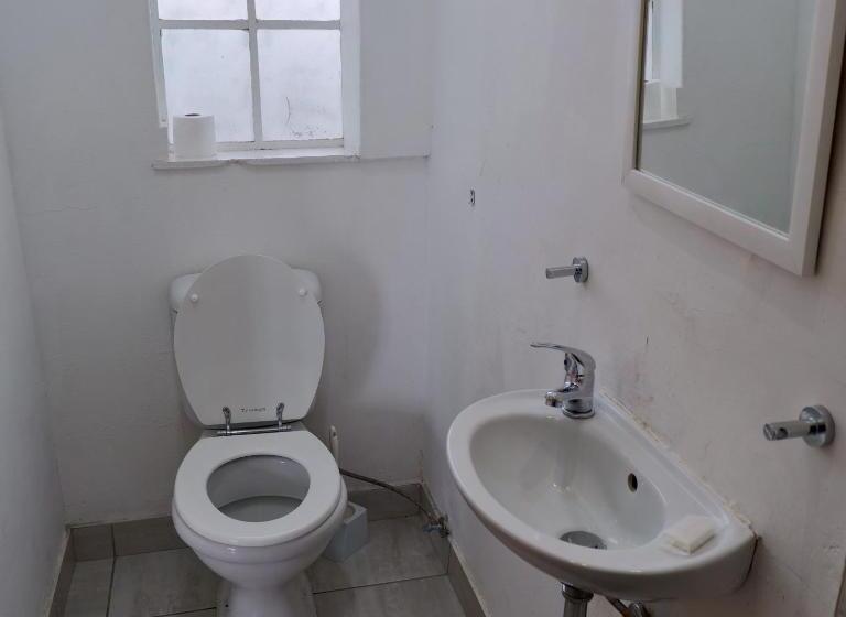 اتاق استاندارد با بالکن, The City Club