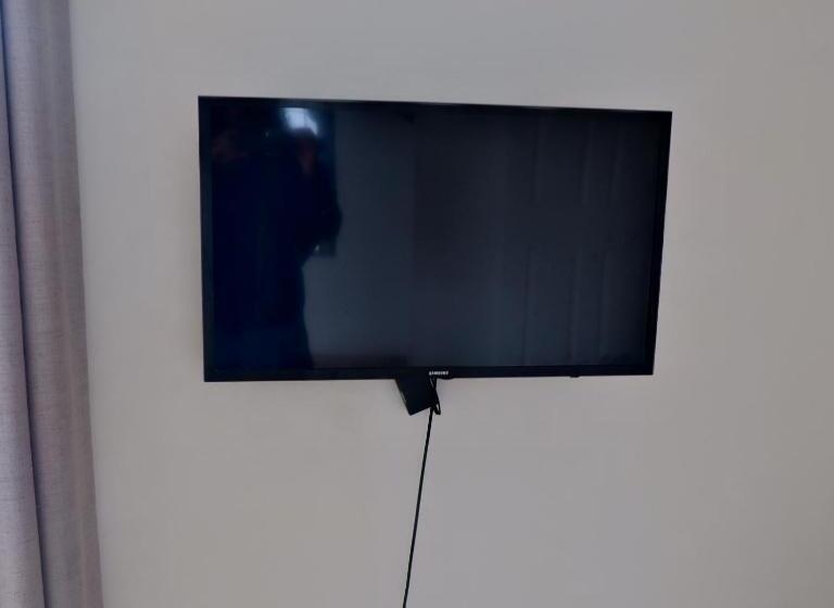 اتاق استاندارد با بالکن, The City Club