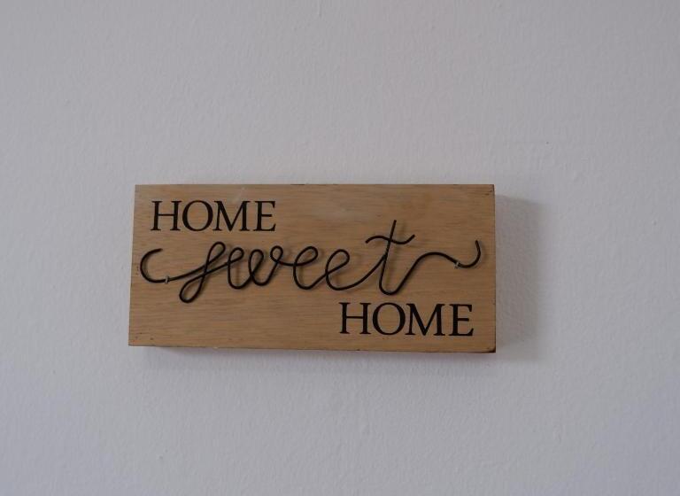 اتاق اکونومی, The City Club