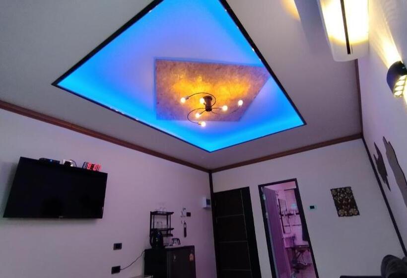 スタンダードルーム, Touch The Wind