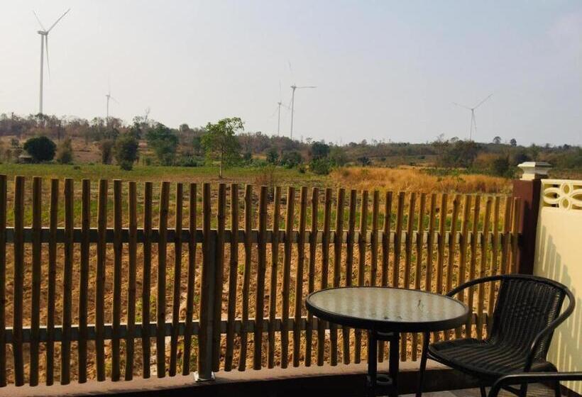 デラックスルーム, Touch The Wind