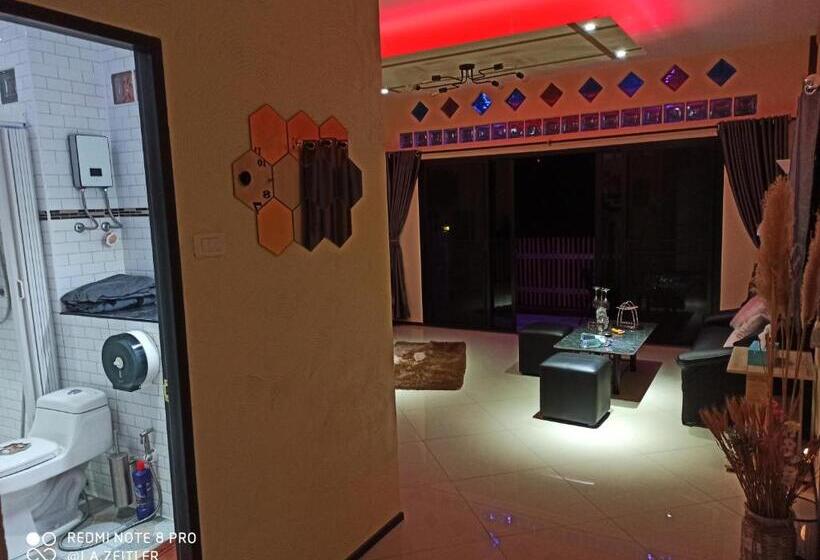 バルコニー付きデラックスルーム, Touch The Wind