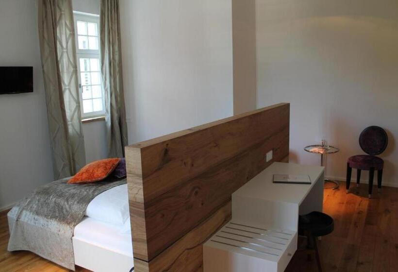 اتاق استاندارد, Villa Medici