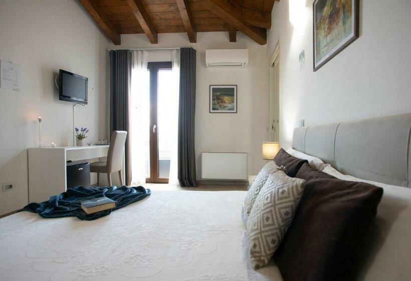 Номер Стандарт с Террасой, Irilor Luxury B&b