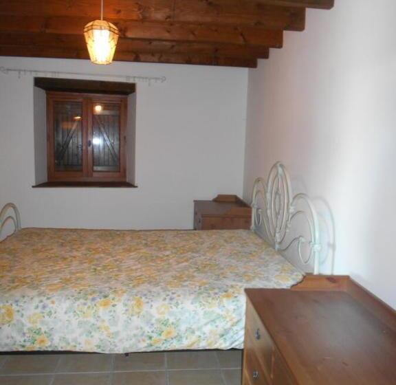 בית, 4 חדרי שינה, Coutancie