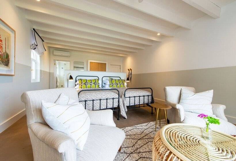 غرفة ديلوكس, Fairview House