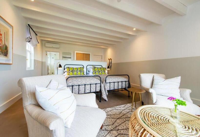 غرفة ديلوكس, Fairview House