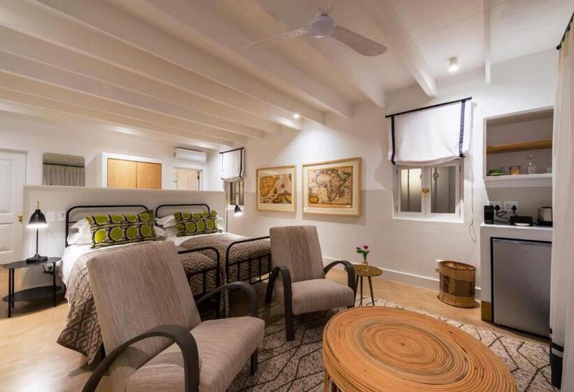 غرفة ديلوكس, Fairview House