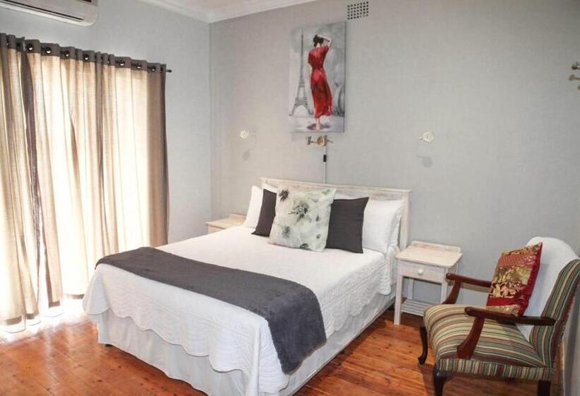 חדר דלוקס, Lord Willis