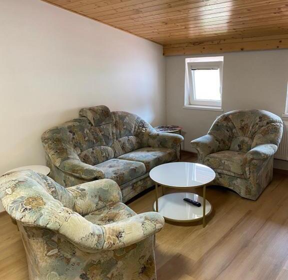 غرفة قياسية رباعية, Penzion U Martina