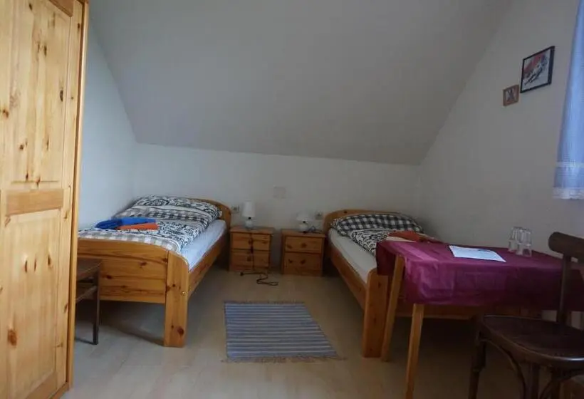 Standard room with outdoor bath, Viehberghütte