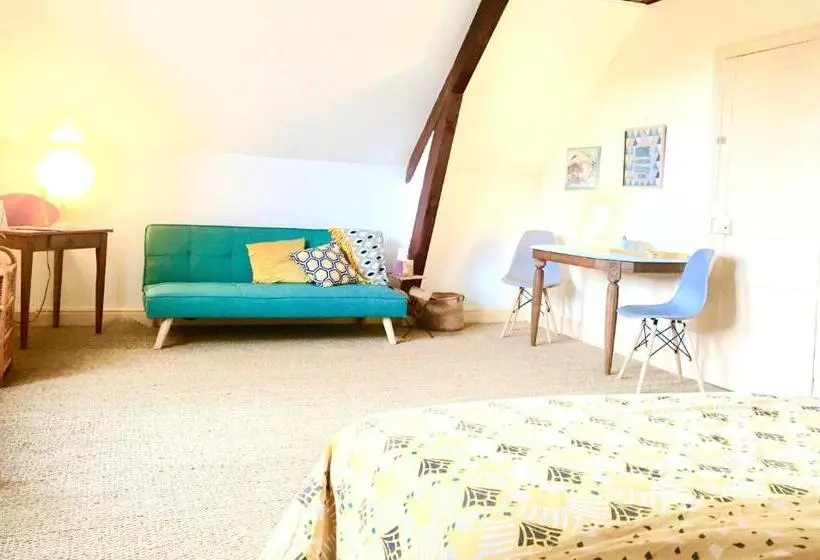 ファミリールーム, Chambres Chez L Habitant Et Table D Hôtes Crocq Le Vieil Hôtel