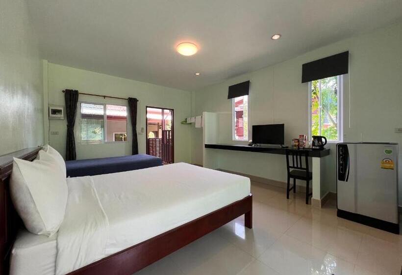 标准房带园景, Naisang Hostel