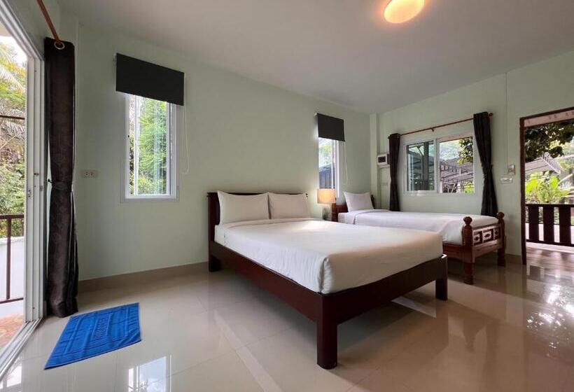 Номер Стандарт Трехместный, Naisang Hostel