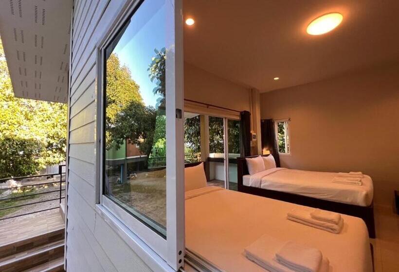 Номер Стандарт, Naisang Hostel