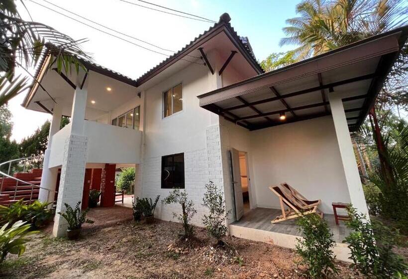 Вилла 2 Спальни, Naisang Hostel